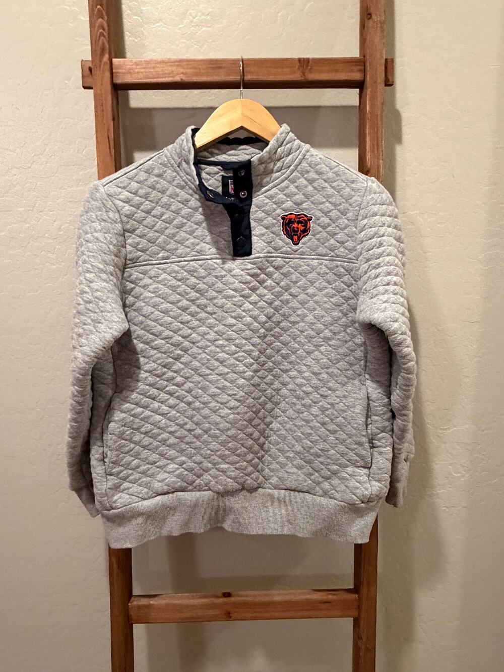 NFL Chicago Bears Women’s Medium Quilted Snap Pullover Gray Team Apparel
